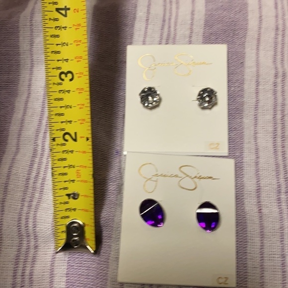 2 pairs Jessica Simpson Earrings - Picture 3 of 6